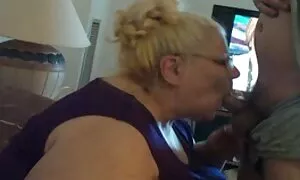 Aboni weißes Mädchen ...